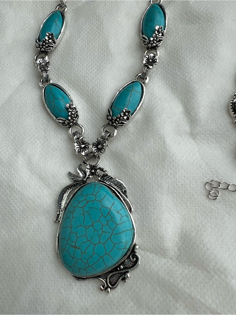 Turquoise Stone Silver-Tone Necklace, Bracelet & Earrings Set - Picture 3 of 11